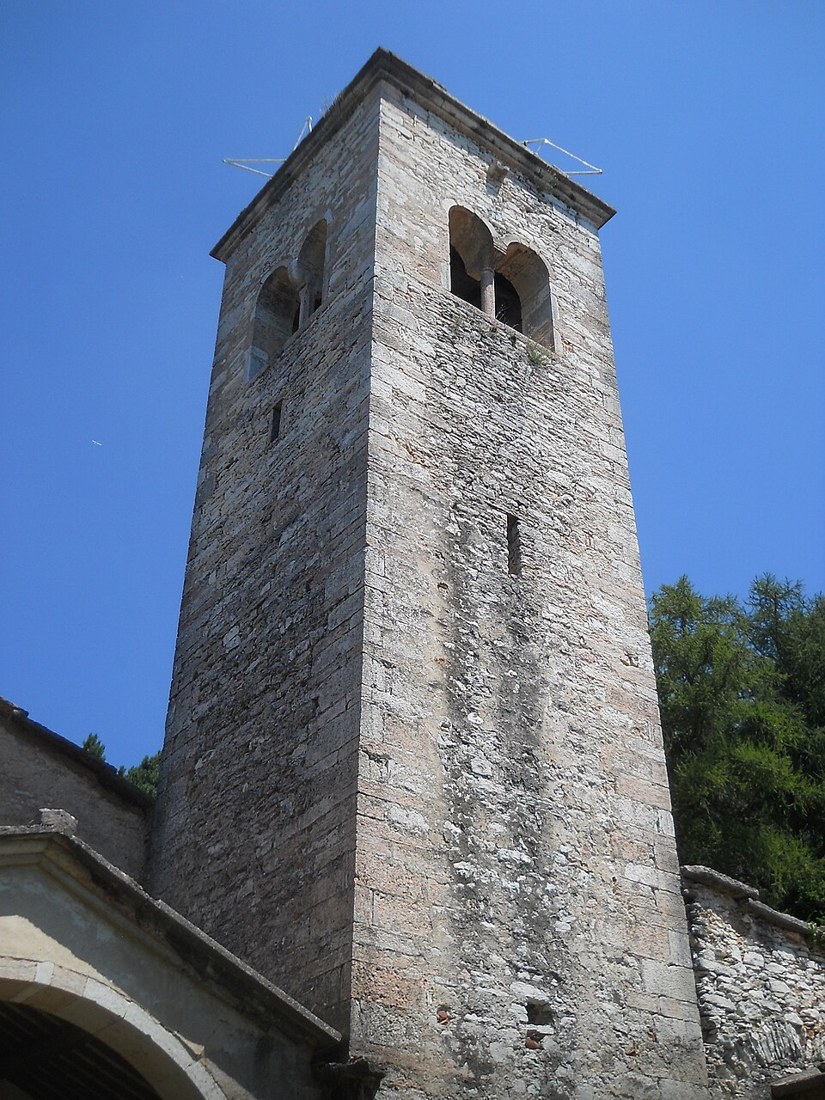 Campanile di San Leonardo sul Monte Moro
