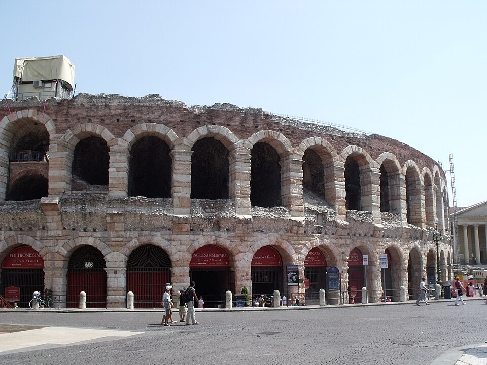 Arena di Verona in Piazza Bra