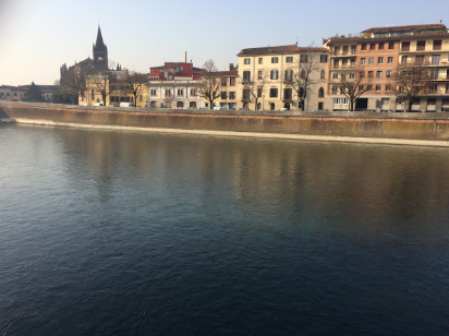 Vista sul fiume Adige da Windows on the River